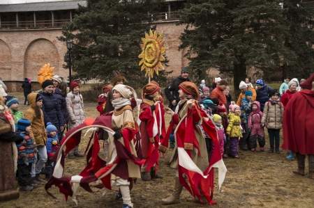 Весенняя игровая программа для детей на празднике в Новгородском музее-заповеднике