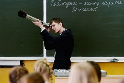 В новгородских школах появятся уроки шахмат и астрономии