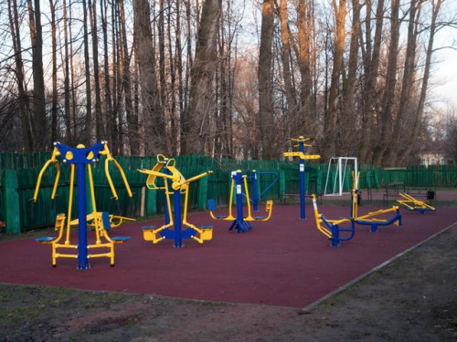 14 новых спортивных площадок появятся во дворах Великого Новгорода в этом году