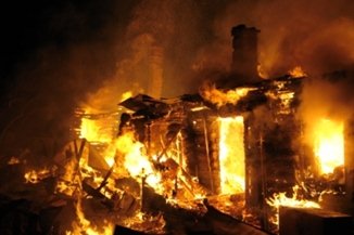 Дом в Старорусском районе сгорел дотла.