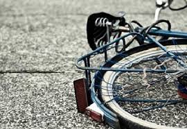 В Новгородской области вновь сбили велосипедиста. Машина с места ДТП скрылась