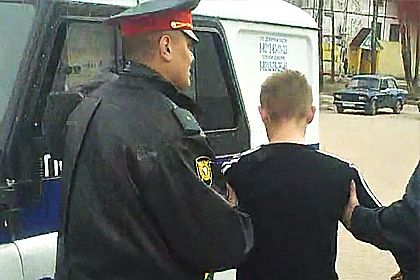 Двоих подростков задержали при поытке кражи имущества с завода в Панковке.
