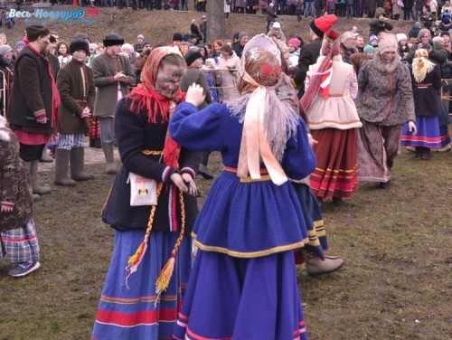 В Великом Новгороде отметили праздник Масленицы  (фото)