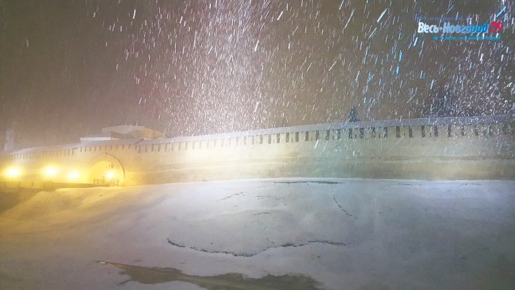 Апрель, снег, Великий Новгород3474