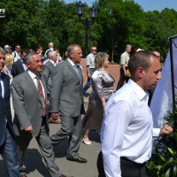Церемония возложения букета тысячи цветов к памятнику «1000-летие России»