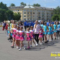 Церемония возложения букета тысячи цветов к памятнику «1000-летие России»