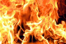 В Великом Новгороде на улице Ломоносова на пожаре погибла женщина