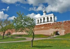 12 июня Новгородский музей-заповедник приглашает отметить День России и посетить выставки, памятники архитектуры и  экскурсии