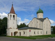 Завтра, 25 августа новгородцы смогут бесплатно посетить церкви Федора Стратилата и Спаса Преображения