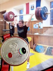 Новгородский тяжелоатлет завоевал серебряную медаль на первенстве Европы