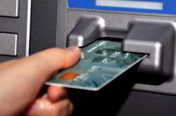 Все чаще в Новгородской области фиксируются случаи краж денег с банковских карт.